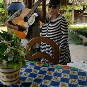 Meet your Posher, Florine